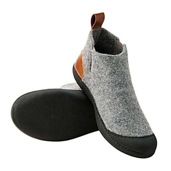 Do NOT PURCHASE. sOLD! Huckberry New Greys Wool Chelsea Boots NWOT - Picture 3 of 16